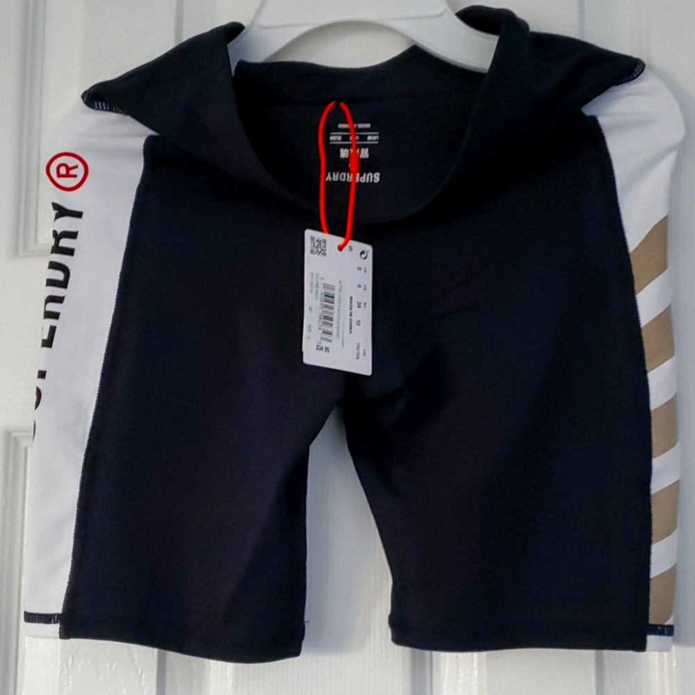 Women Superdry cycle short (brand new)